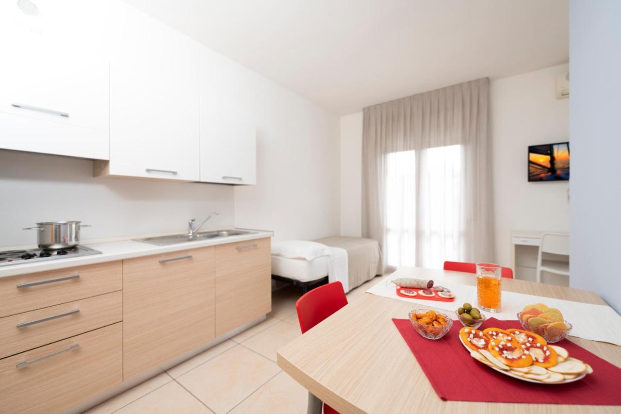 Residence Quadrifoglio Cervia Exteriör bild